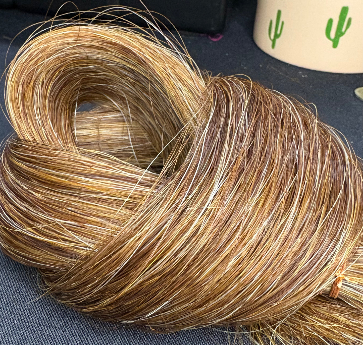 Medium Sorrel Mix Tail Horsehair