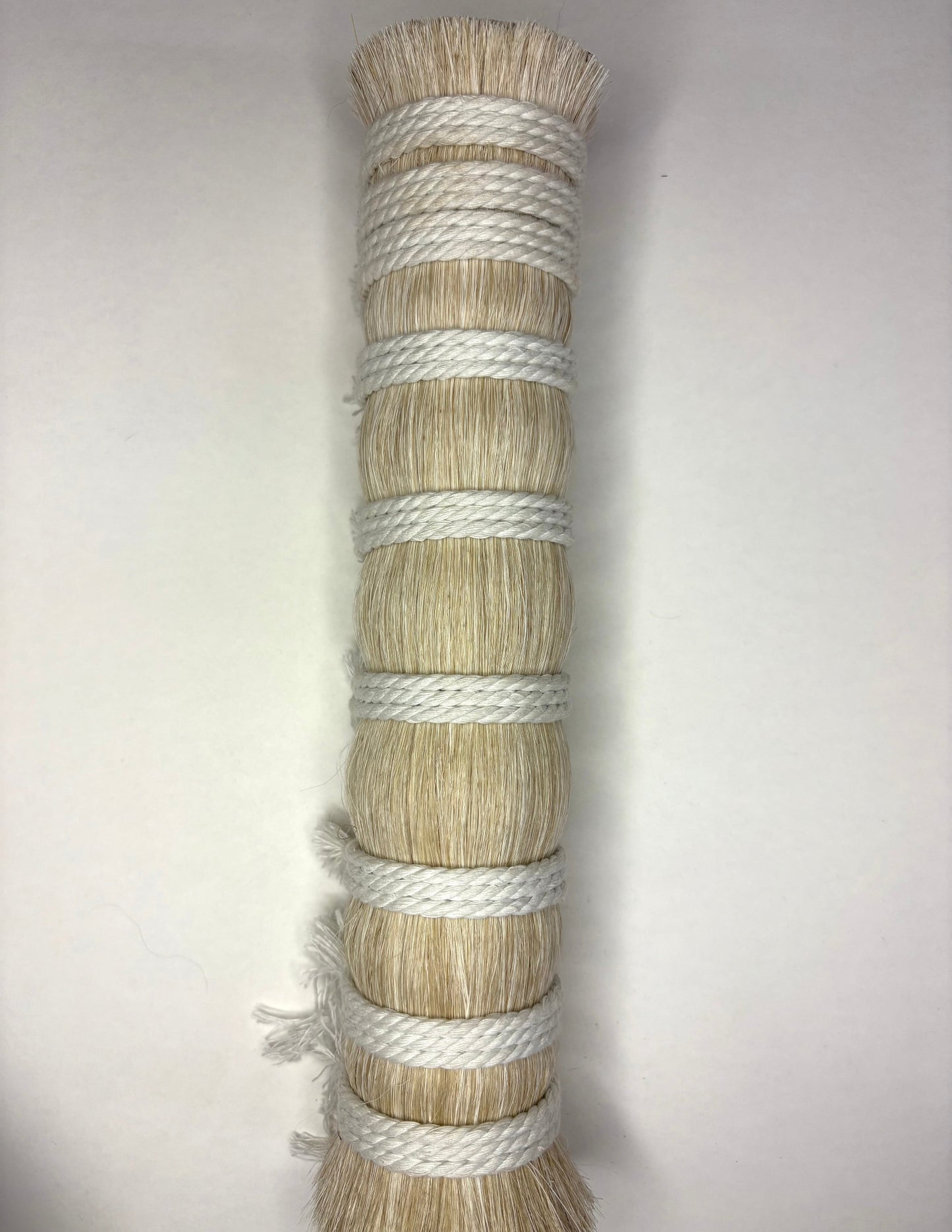 Mane Horsehair Over 6"